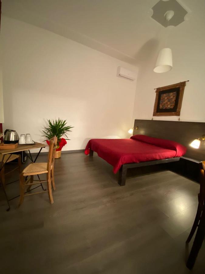 384 Guesthouse Rooms & Suite Enna Eksteriør billede