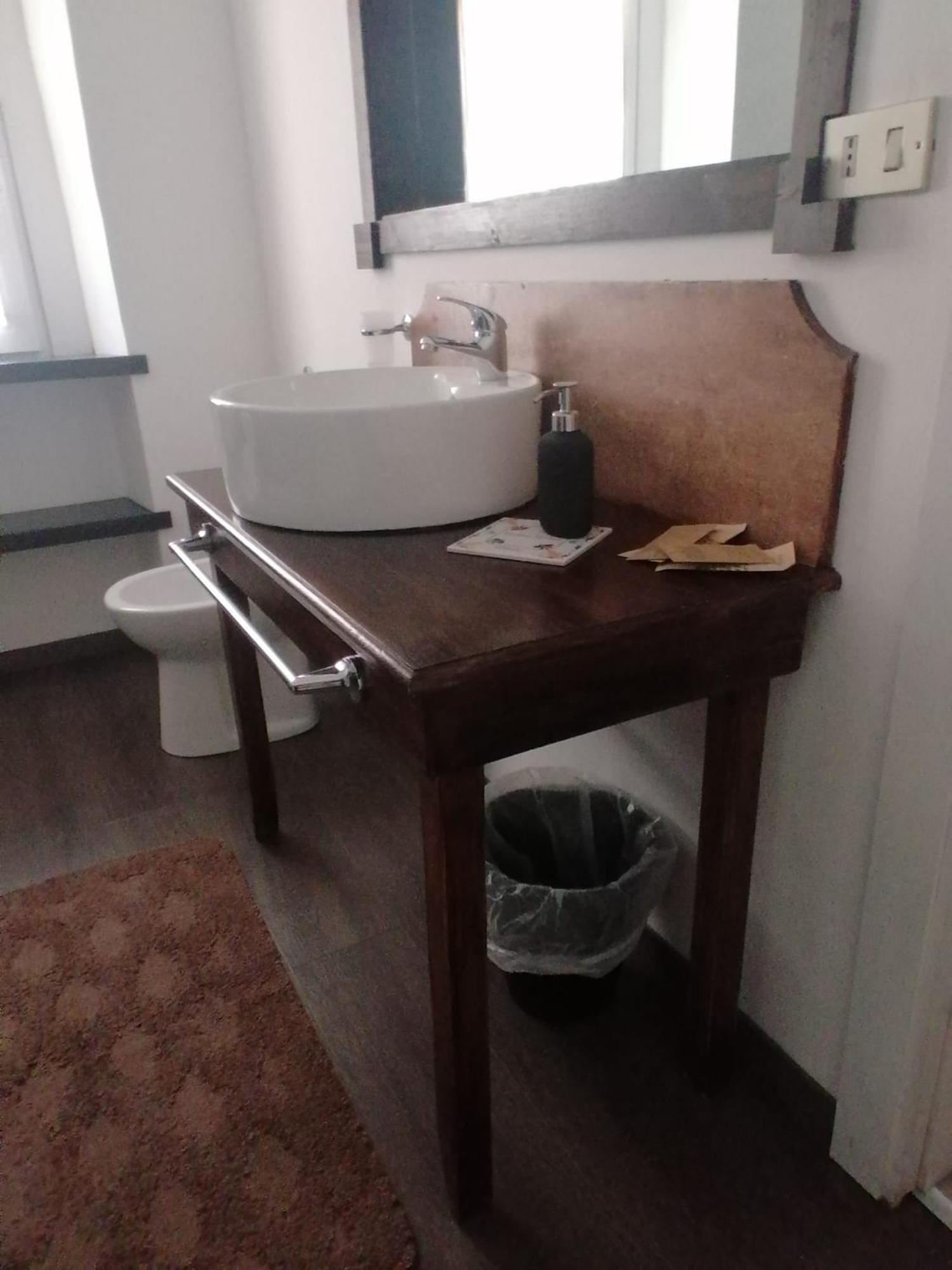 384 Guesthouse Rooms & Suite Enna Eksteriør billede