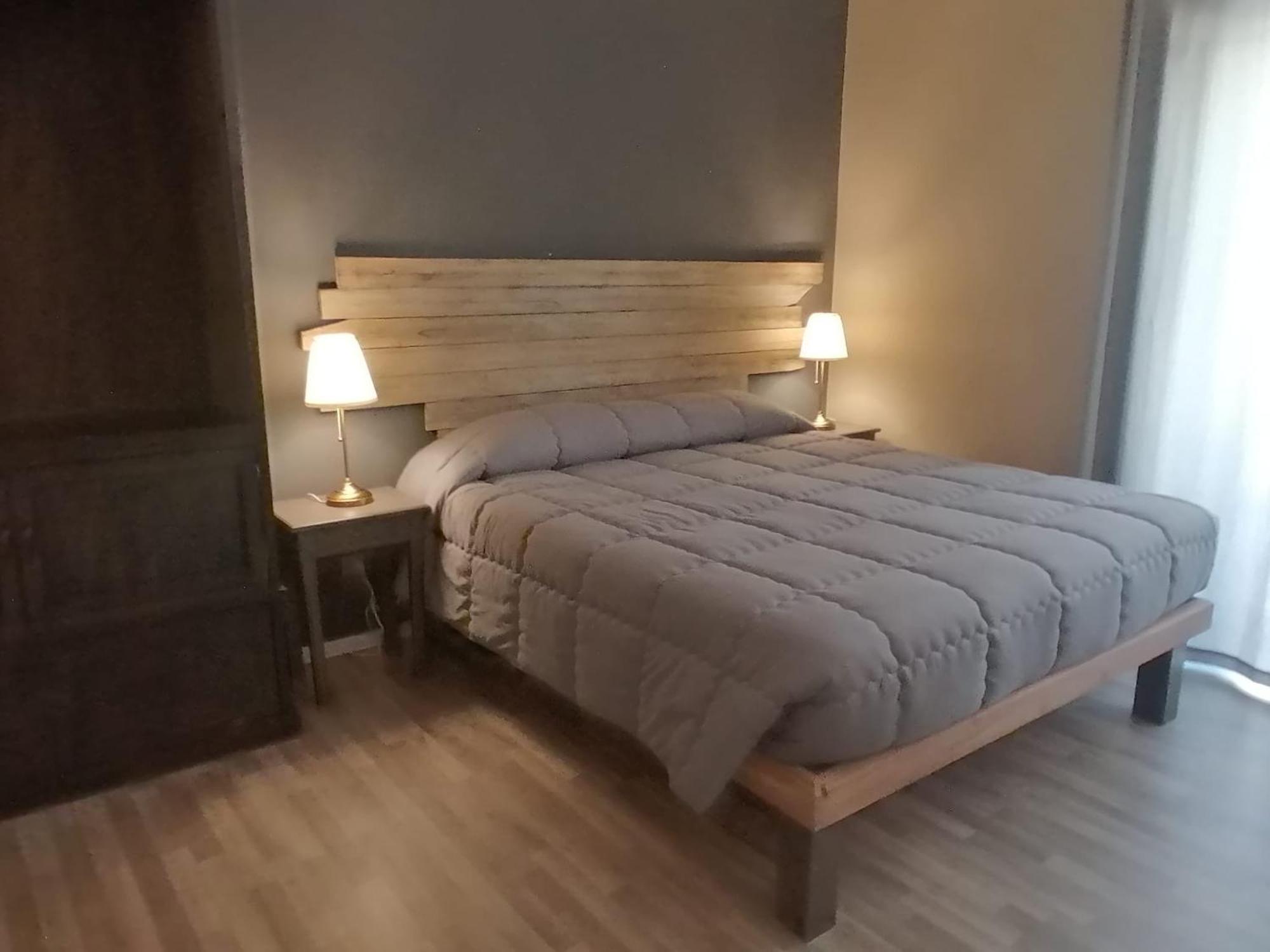 384 Guesthouse Rooms & Suite Enna Eksteriør billede